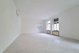 Zagreb, Centar stan 205 m2 s balkonom u adaptiranoj zgradi, Donji Grad, Wohnung