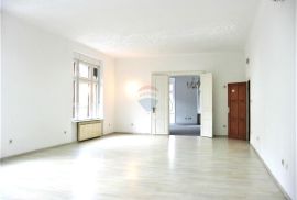 Zagreb, Centar stan 205 m2 s balkonom u adaptiranoj zgradi, Donji Grad, Wohnung