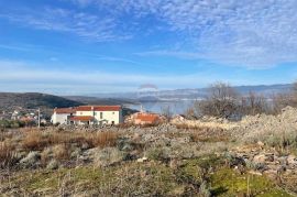 Otok Krk, Vrbnik,građevinsko zemljište 1231 m2,pogled na more, Vrbnik, Γη