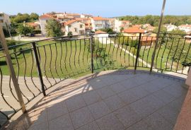 FUNTANA-stan 400 m do mora, Funtana, Appartement