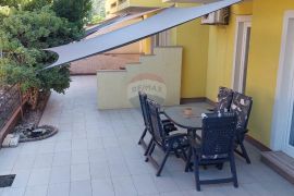 Jurandvor-Baška-dva stana u prizemlju, parking, Baška, Apartamento