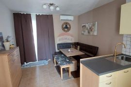 Jurandvor-Baška-dva stana u prizemlju, parking, Baška, Apartamento