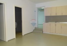 Kastav, poslovni prostor 192 m2, Kastav, Gewerbeimmobilie