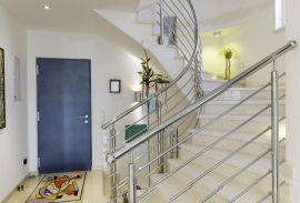 Rovinj - predivna villa u okolici Rovinja 399 m2, Rovinj, بيت