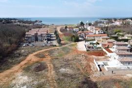 Istra, Novigrad - Građevinsko zemljište na 400 metara od mora, Brtonigla, Zemljište