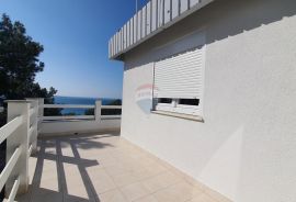 Otok Cres, Martinščica, kuća 150 m2 sa dva apartmana, prekrasan pogled, Cres, Σπίτι