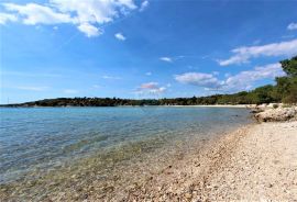 Rovinj,kuća sa otvorenim pogledom na more,450m od plaže, Rovinj, Casa