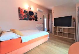 Istra,Umag-Vila s bazenom i dodatnim apartmanom, Umag, House