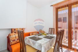 KRK - Baška - kuća 200m² - vrta 654m², Baška, بيت