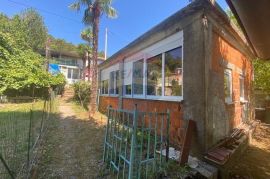 LOVRAN - Imanje sa 1365 m2 okućnice, Lovran, Casa