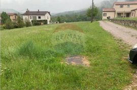 Buzet, građevinsko zemljište od 1499 m2 na granici sa Slovenijom, Buzet, Land