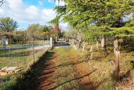 Istra, Peroj, atraktivno vikend zemljište 300m od mora, Vodnjan, Land