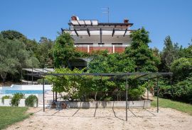 Otok Rab, Gonar, kuća 4 apartmana, 2 bazena, pogled, Rab, Maison