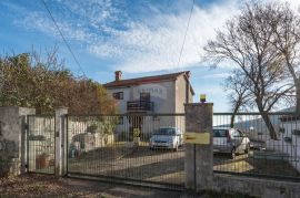 Mošćenička draga, bliža okolica, samostojeća kuća 195 m2, prekrasan pogled na more, Mošćenička Draga, House