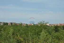 Poreč-Varvari, Lijepo poljoprivredno zemljište s pristupnim putem, Poreč, Land