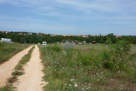 Poreč-Varvari, Lijepo poljoprivredno zemljište s pristupnim putem, Poreč, Land