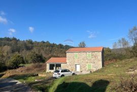 Istra, Belaj, stara autohtona istarska kuća 87 m2 sa okućnicom od 11270 m2, Cerovlje, Haus