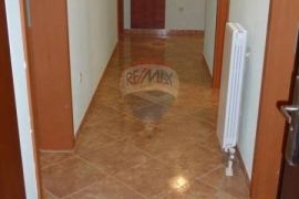 OPATIJA - PAVLOVAC 106 m2, 3S+DB, parking, 2 balkona, Opatija, Apartamento