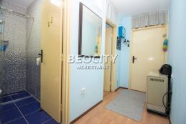 Novi Beograd, Bežanijska kosa, Pere Segedinca, 1.0, 38m2 po preporuci, Novi Beograd, Flat