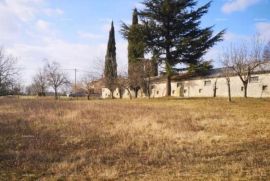 Građevinsko zemljište Prodaja građevinskog zemljišta sa velikim objektom, Žminj, Žminj, Land