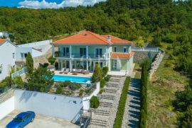 Crikvenica villa na prodaju, Crikvenica, Дом