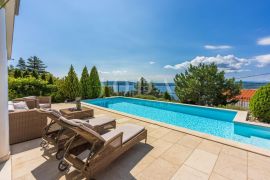 Crikvenica villa na prodaju, Crikvenica, Дом