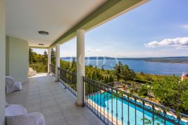 Crikvenica villa na prodaju, Crikvenica, Дом