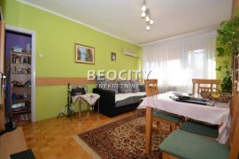 Novi Beograd, Stari Merkator, Palmira Toljatija, 2.5, 54m2, Novi Beograd, Appartement