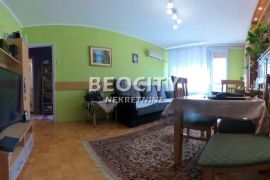 Novi Beograd, Stari Merkator, Palmira Toljatija, 2.5, 54m2, Novi Beograd, Appartement