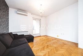 Zagreb; Bukovačka cesta, dvosoban stan NKP 62 m2 + VPM, Zagreb, Flat