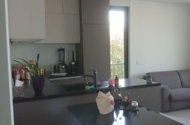 Opatija— blizina centra 2S+ db za najam u novogradnji, Opatija, Apartamento