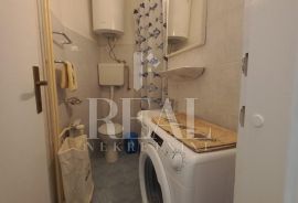 Najam garsonijere na nižem katu nebodera na Kozali 24 m2, Rijeka, Appartement