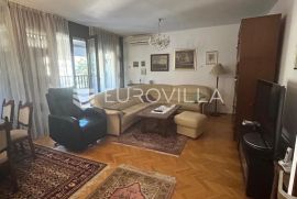 Zagreb, Petrova, četverosoban stan s garažom NKP 130 m2, Zagreb, Wohnung