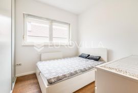 Zagreb, Dubrava, svijetao dvosoban stan NKP 55 m2, Zagreb, Wohnung