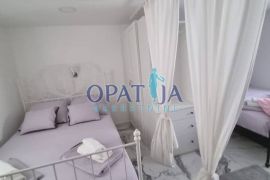 Zadar, stari grad stan 75m² renoviran 200m do mora, Zadar, Stan