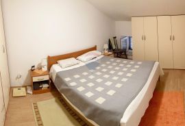 VRSAR, centar- kuća s 4 apartmana, Vrsar, Casa