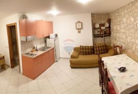 VRSAR, centar- kuća s 4 apartmana, Vrsar, Haus