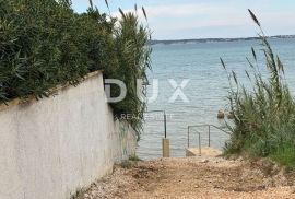 ZADAR, PRIVLAKA - građevno zemljište u blizini mora, Privlaka, Land