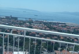 Rijeka, Rastočine, 3s+db 86 m2 sa balkonom i pogledom na more, Rijeka, Appartamento