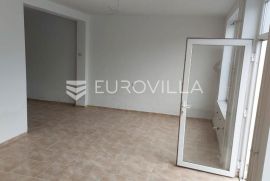 Požega, Kralja Krešimira, poslovni prostor 67 m2, Požega, Poslovni prostor