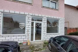 Požega, Kralja Krešimira, poslovni prostor 67 m2, Požega, Poslovni prostor