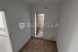 Požega, Kralja Krešimira, poslovni prostor 67 m2, Požega, Poslovni prostor