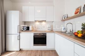 Trogir, komforni jednosobni stan površine 63 m2, Trogir, Appartement