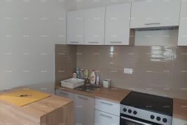 Stan Prodaje se predivan stan u novogradnji, Pula, Pula, Apartamento