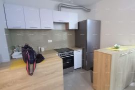 Stan Prodaje se predivan stan u novogradnji, Pula, Pula, Apartamento