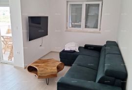 Stan Prodaje se predivan stan u novogradnji, Pula. Valdebek., Pula, Apartamento