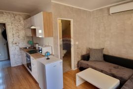 Istra, Pomer dva stana svaki 60m2, Medulin, Appartment