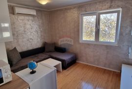 Istra, Pomer dva stana svaki 60m2, Medulin, Appartment