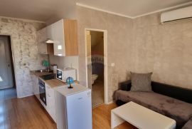 Istra, Pomer dva stana svaki 60m2, Medulin, Appartment