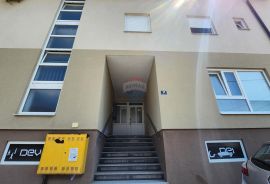 Stan Dugo Selo centar, DB + 2SS, lođa, Dugo Selo, Appartement